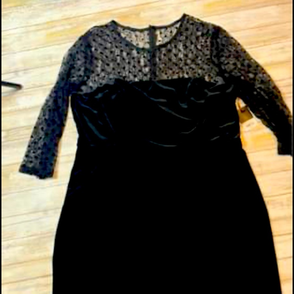 BLACK XXL WOMEN’S LBD -NWT